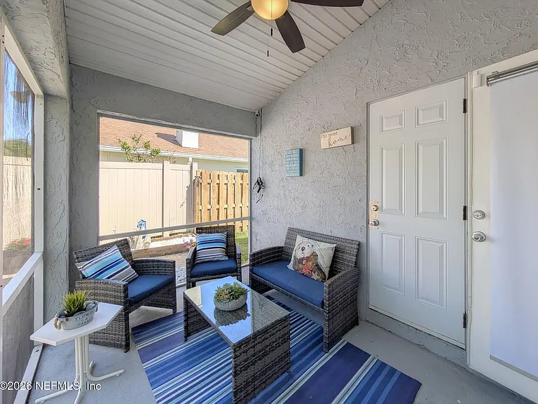 12985 Harborton Dr — Photo 24