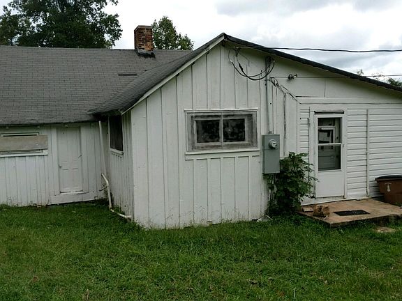 3rd image of 117 Garver St