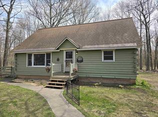 41 Stonegate Hts, Marquette, MI 49855