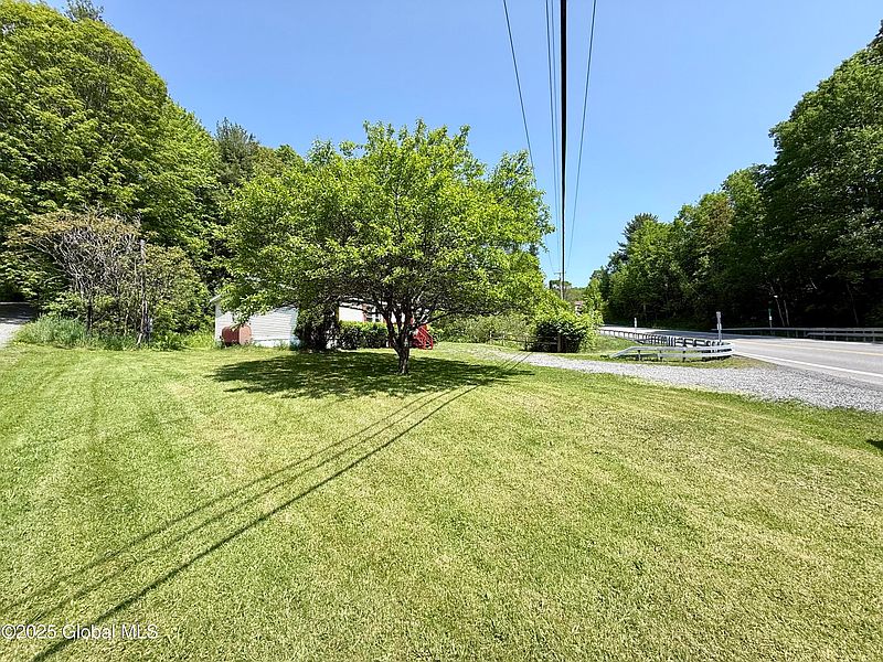 5th image of 637 State Highway 309