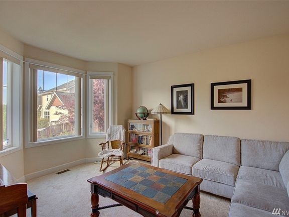 5th image of 3758 Galenta Ct SW