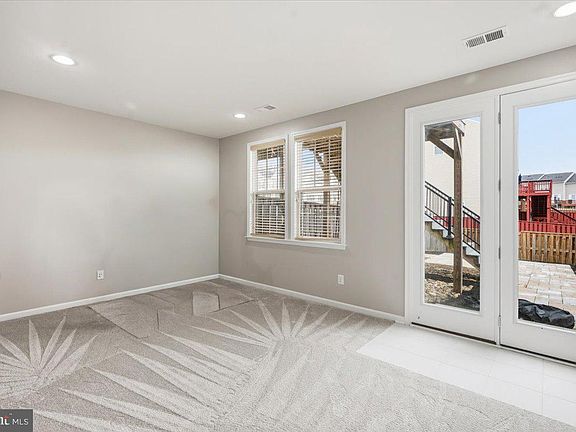 5th image of 112 Keller Ct