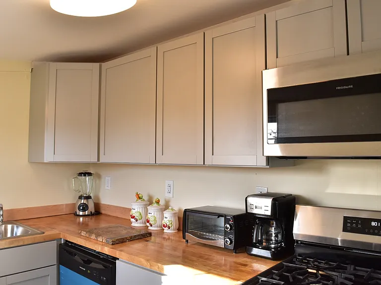 402 Gooseberry Rd — Photo 4