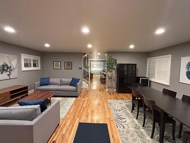 entry to main floor