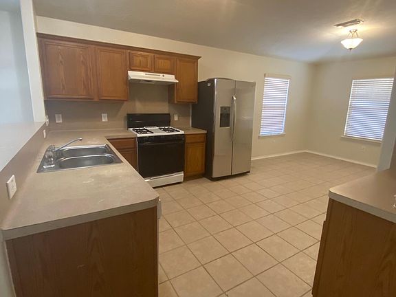10326 Fire Sage Drive - Kitchen