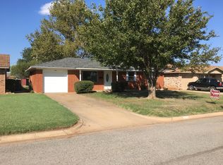 408 W Ash St, Fairview, OK 73737