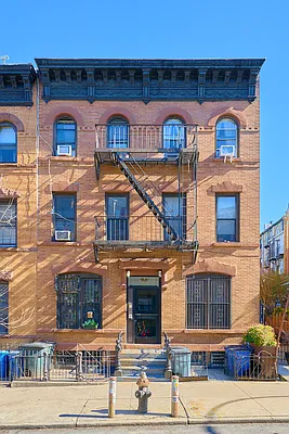 Rented by Living New York | media 12