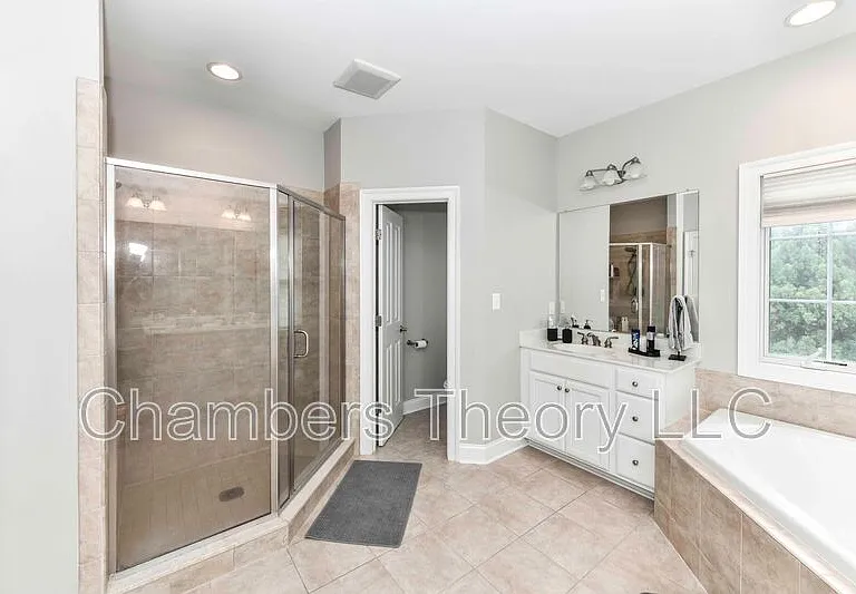 1840 Mamie Dyer Ln — Photo 20