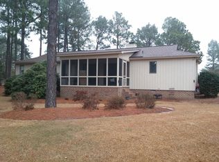 109 Sandham Ct, West End, NC 27376