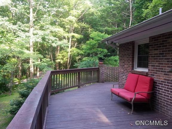 5th image of 122 Briarcliff Dr
