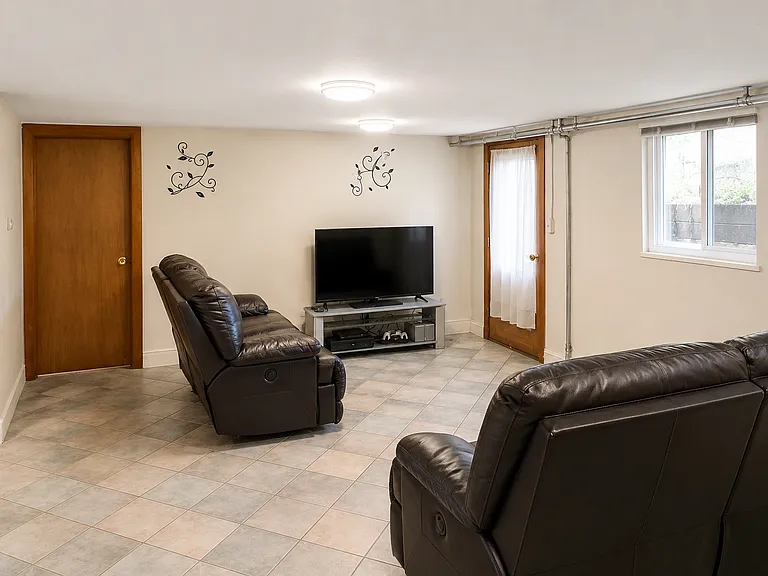 24 Bencliffe Cir #G — Photo 4