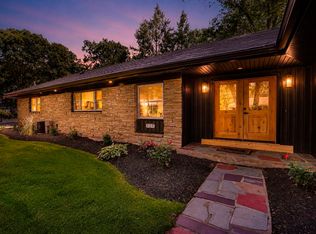 127 Magnolia Cir, Longmeadow, MA 01106