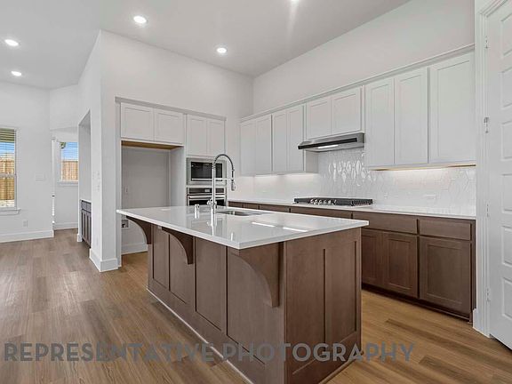 2nd image of 2814 Pathway Crest Ln
