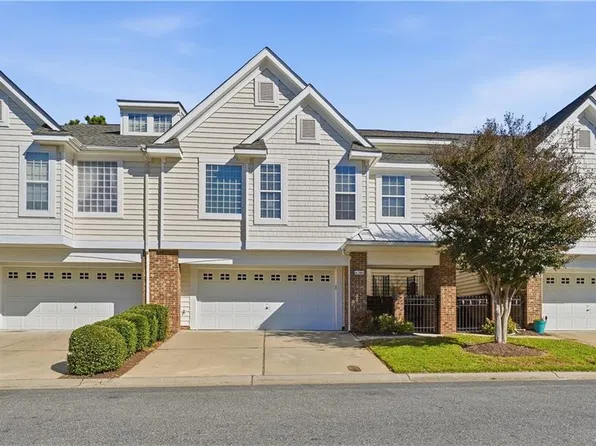 1061 Bay Breeze Dr, Suffolk, VA 23435