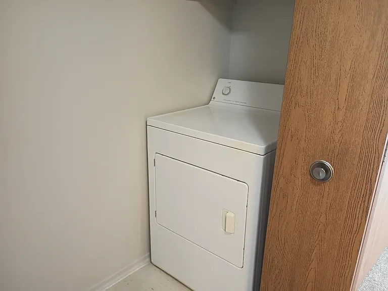 Prentiss Pointe Apartments — Photo 315