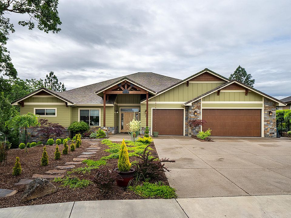 1st image of 24 Pebble Creek Dr