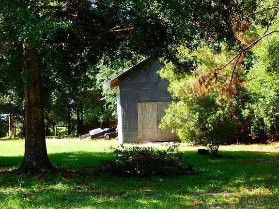 4th image of 3881 Clove Ave