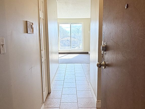 2nd image of 4 Dufferin St N #302