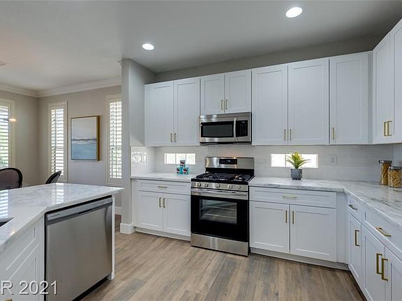 2nd image of 10364 Felice Ave