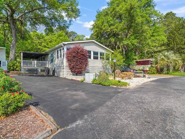 61 Saxon Ct., Murrells Inlet, SC 29576