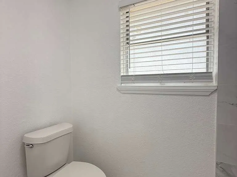 206 Covina Ave — Photo 9