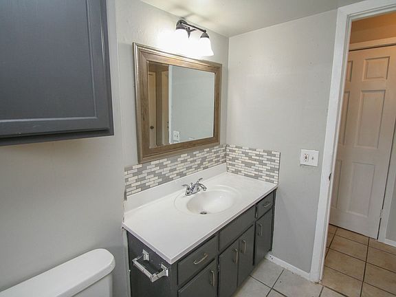 5th image of 1310B N Irvington Ave