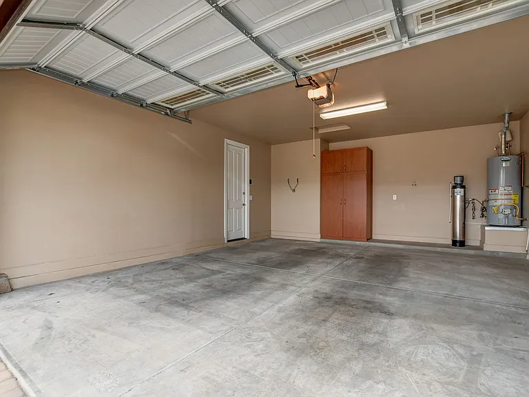 1499 Varsity Dr — Photo 23