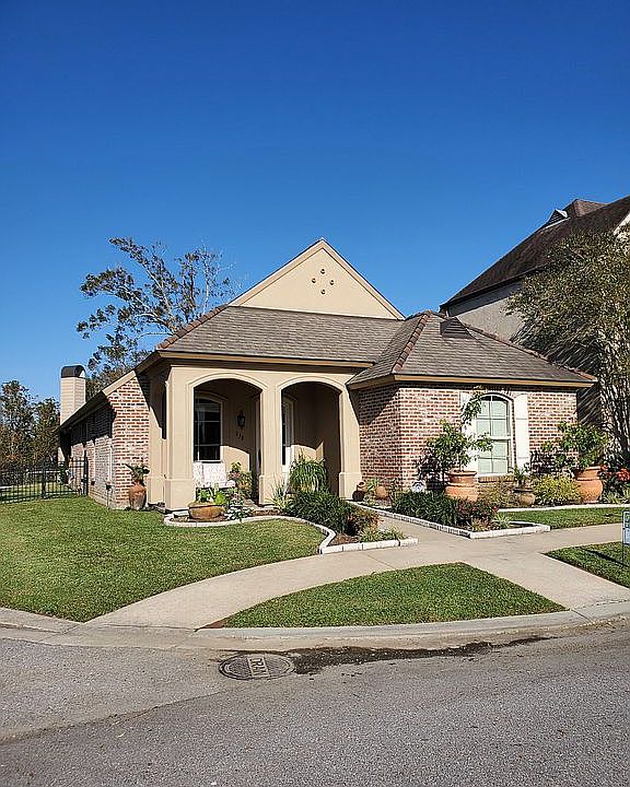 1st image of 238 Brightwood Dr