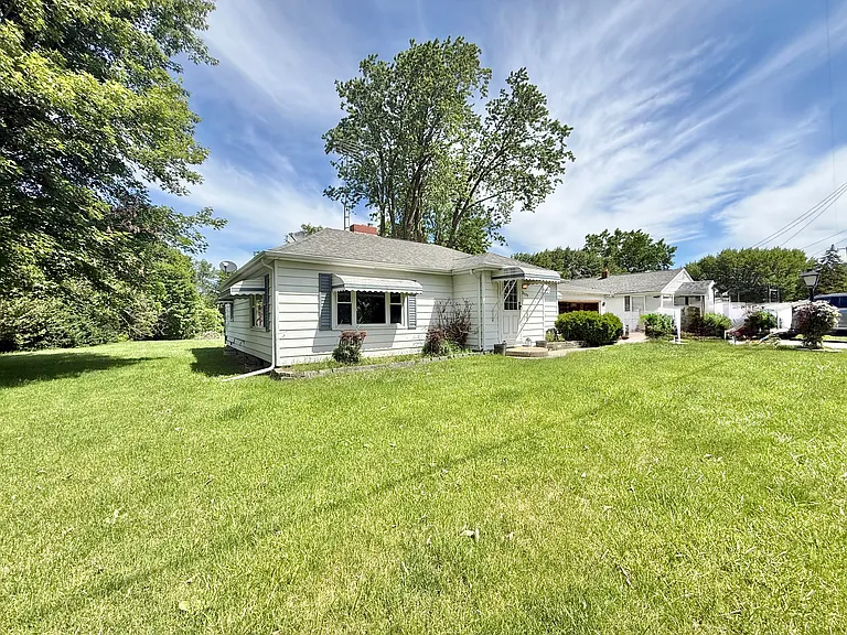 2020 W Hurd Rd — Photo 3