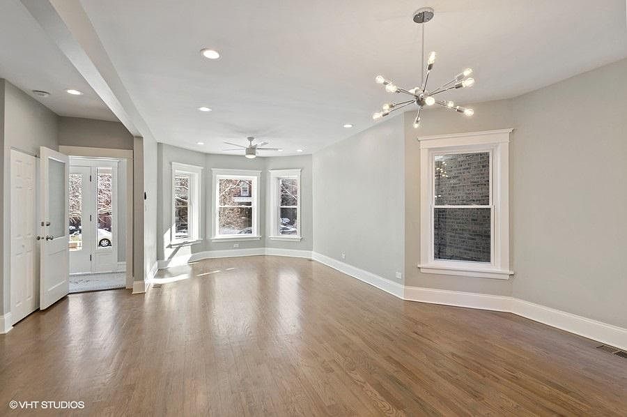 1st image of 4442 N Maplewood Ave #1