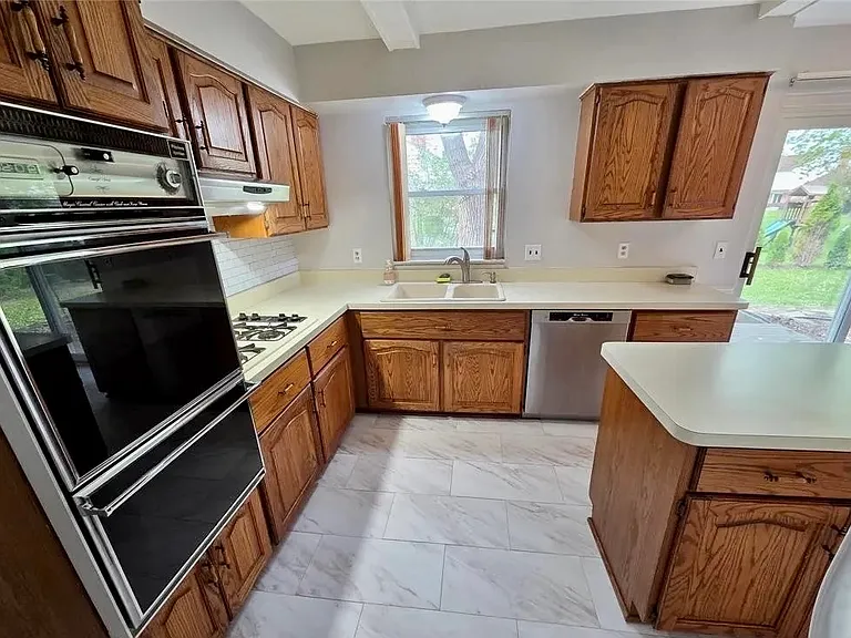 5715 Hobnail Cir — Photo 6