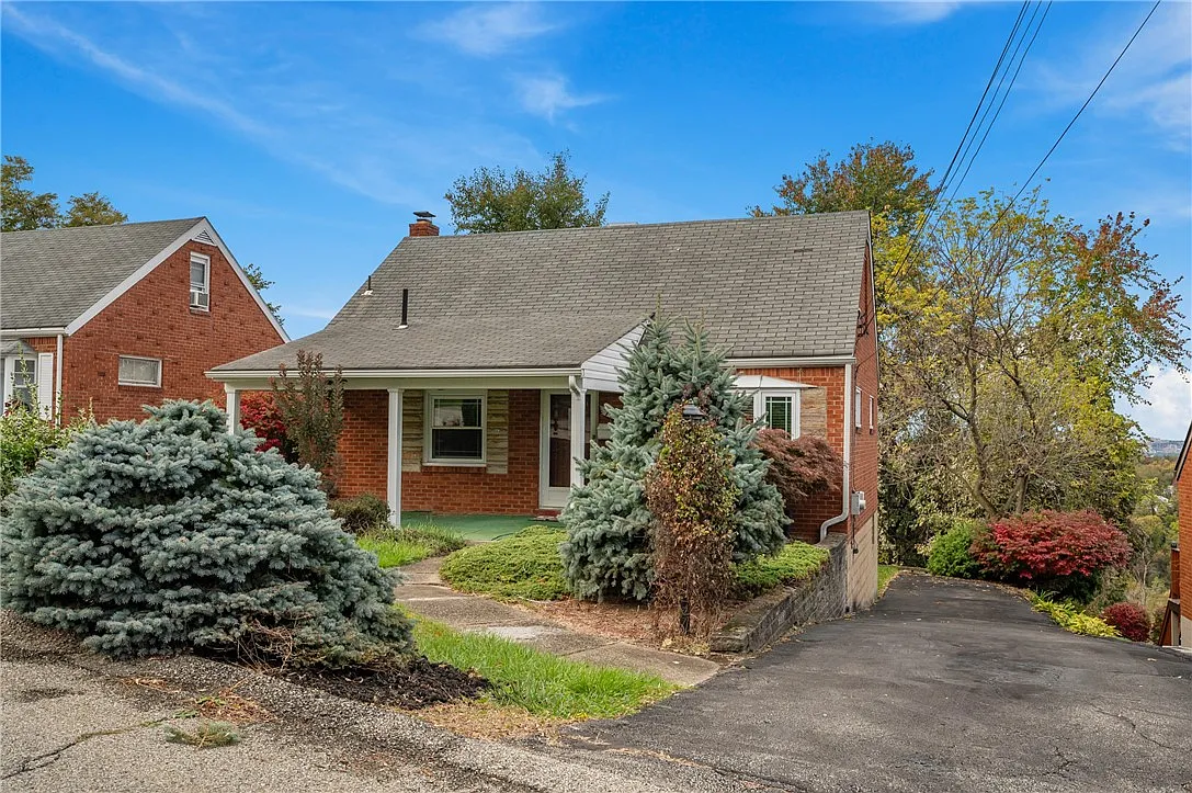 727 Elwell Ave photo 1