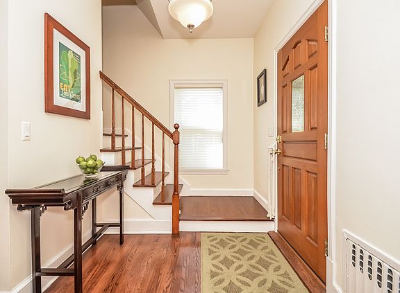 3rd image of 62 Holly Pl