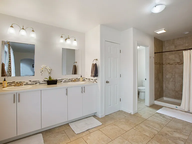 705 Valley View Dr — Photo 27
