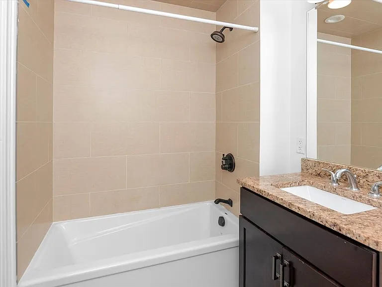 2501 Green Bay Rd #403-A — Photo 9