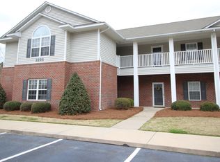 2225 E Locksley Woods Dr, Greenville, NC 27858