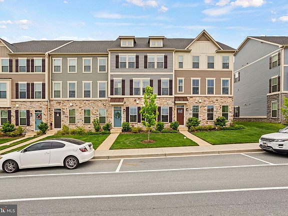 2nd image of 5963 Eaglehead Dr