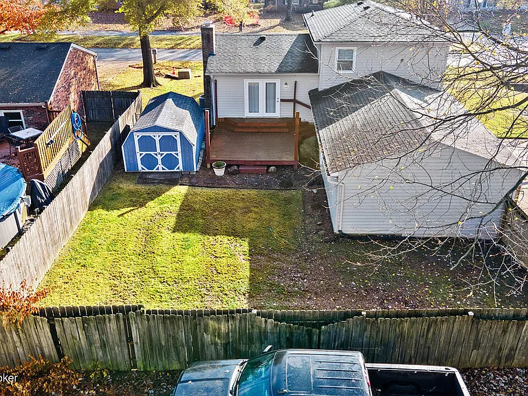 8016 Cortland Dr — Photo 26
