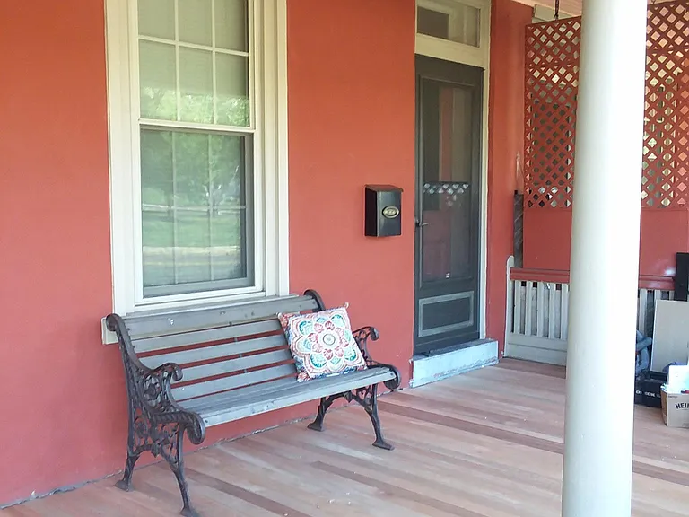 814 W Market St #2 — Photo 1