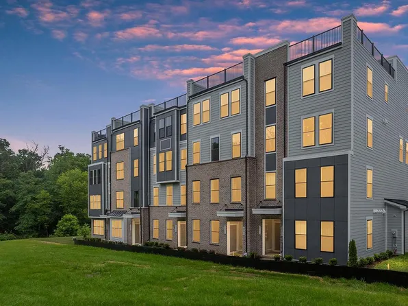20816 Cloongee Ter, Dulles, VA 20166