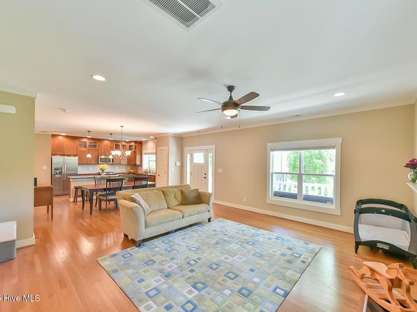 457 S Greensboro Street, Carrboro, NC 27510