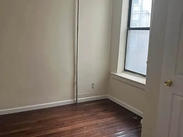 205 30th Street image 1 of 7