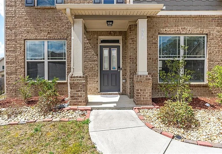 951 Elyse Springs Ct — Photo 2