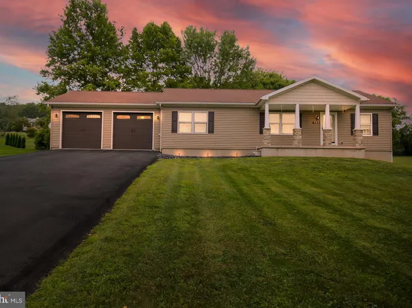 720 Walnut St, Lehighton, PA 18235