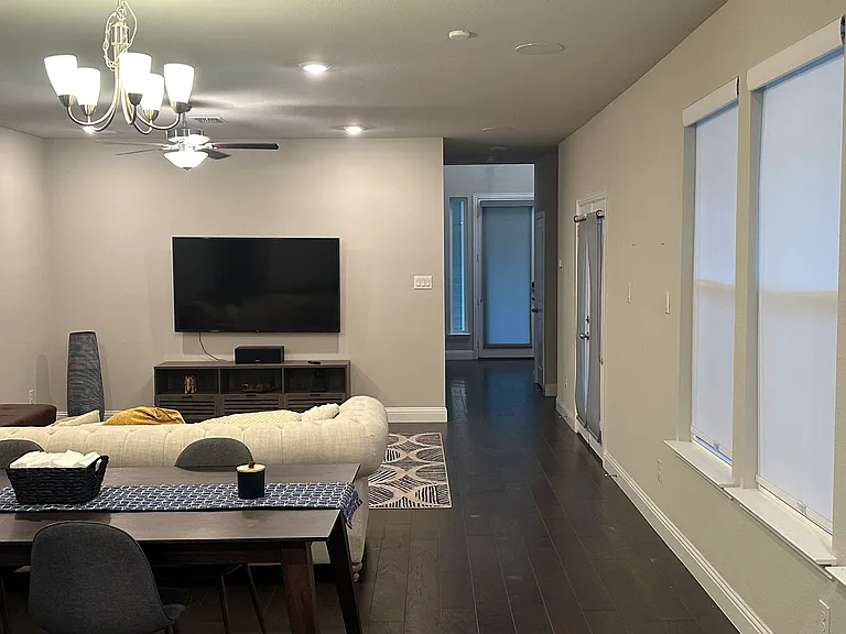 3710 Prague Mews — Photo 12