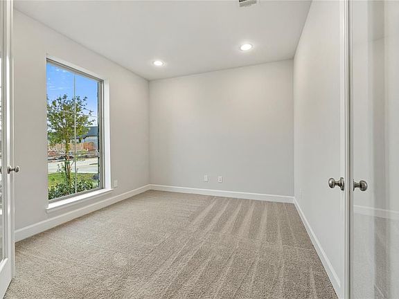 5th image of 29610 Sterling Knoll Dr