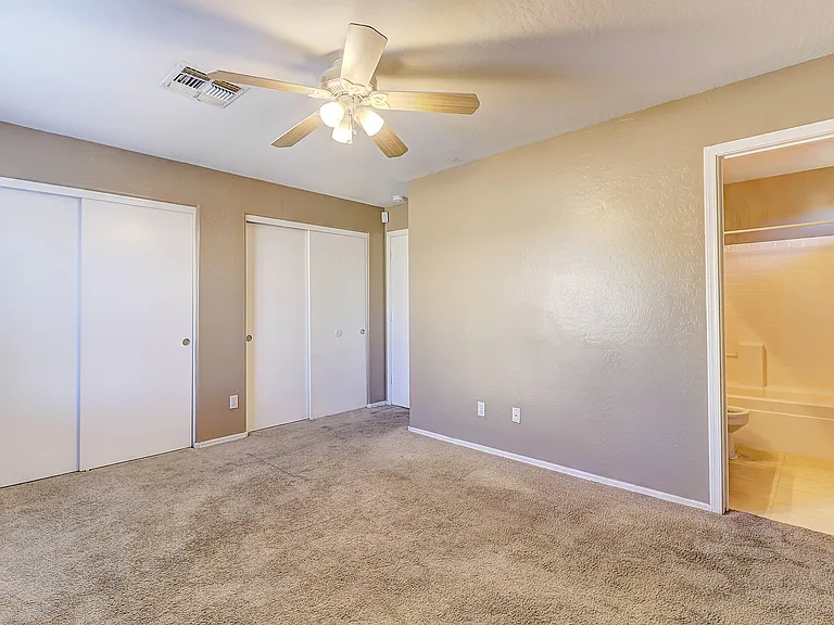 12060 W Dahlia Dr — Photo 7