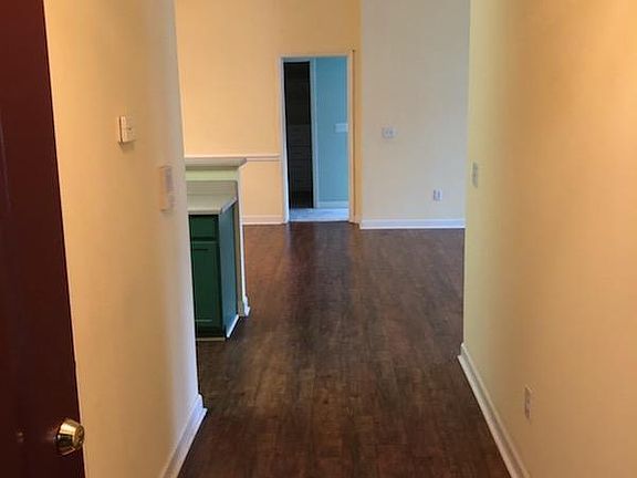 4th image of 10658 Hill Point Ct