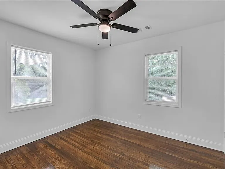 317 Stokes Ave SE — Photo 21