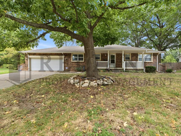 428 Peach Tree Ln, Haysville, KS 67060